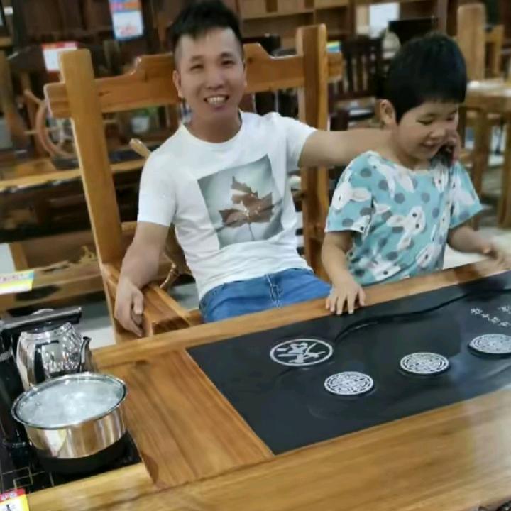 🚬༼ཽ༉ꫛ  ⃟钱途似海 এۣ࿐