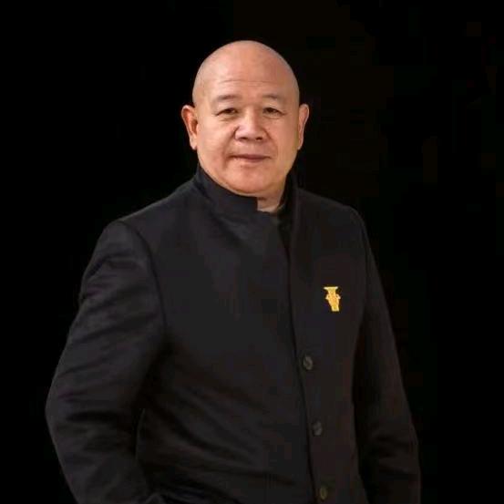 文博，吴锐