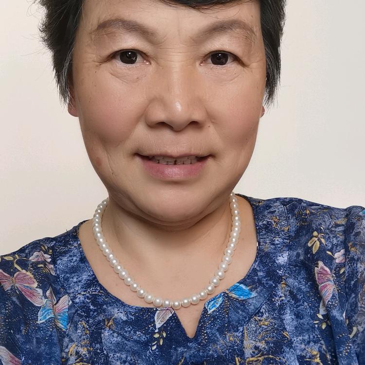 姚莉每天下午1：30新人开首播