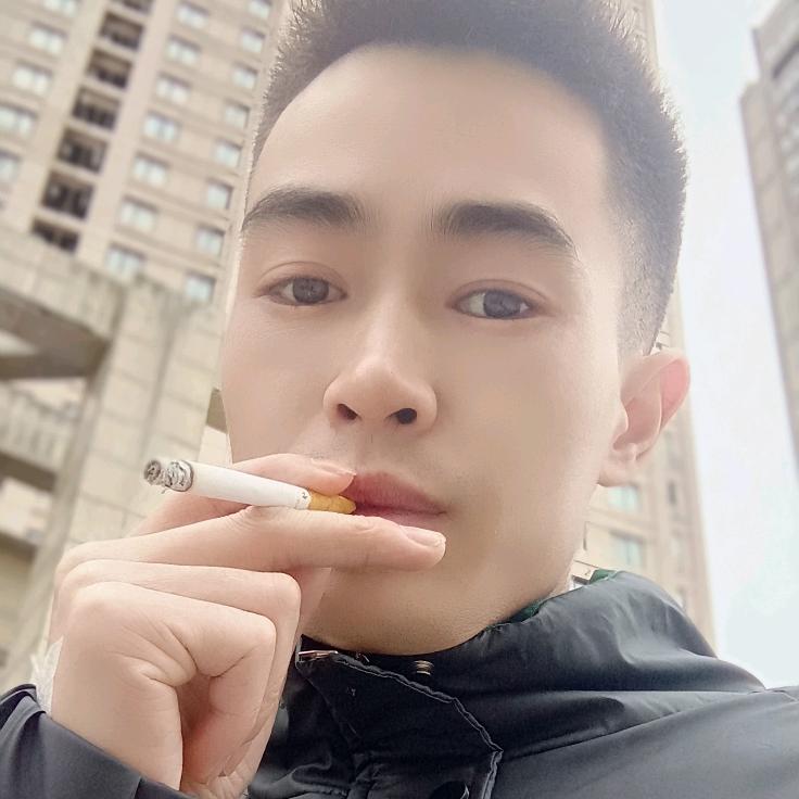 云南（显眼包）