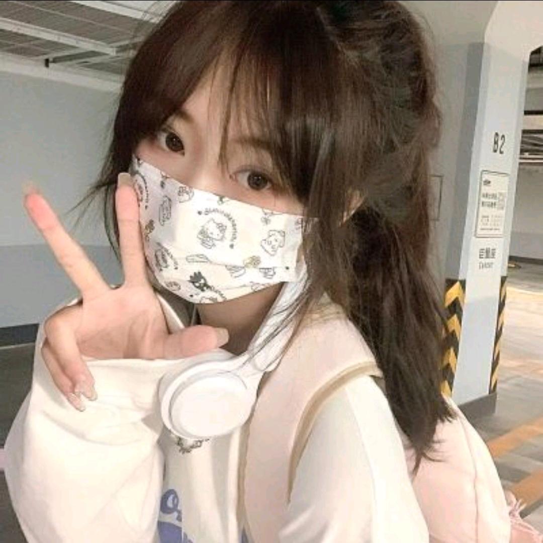 女