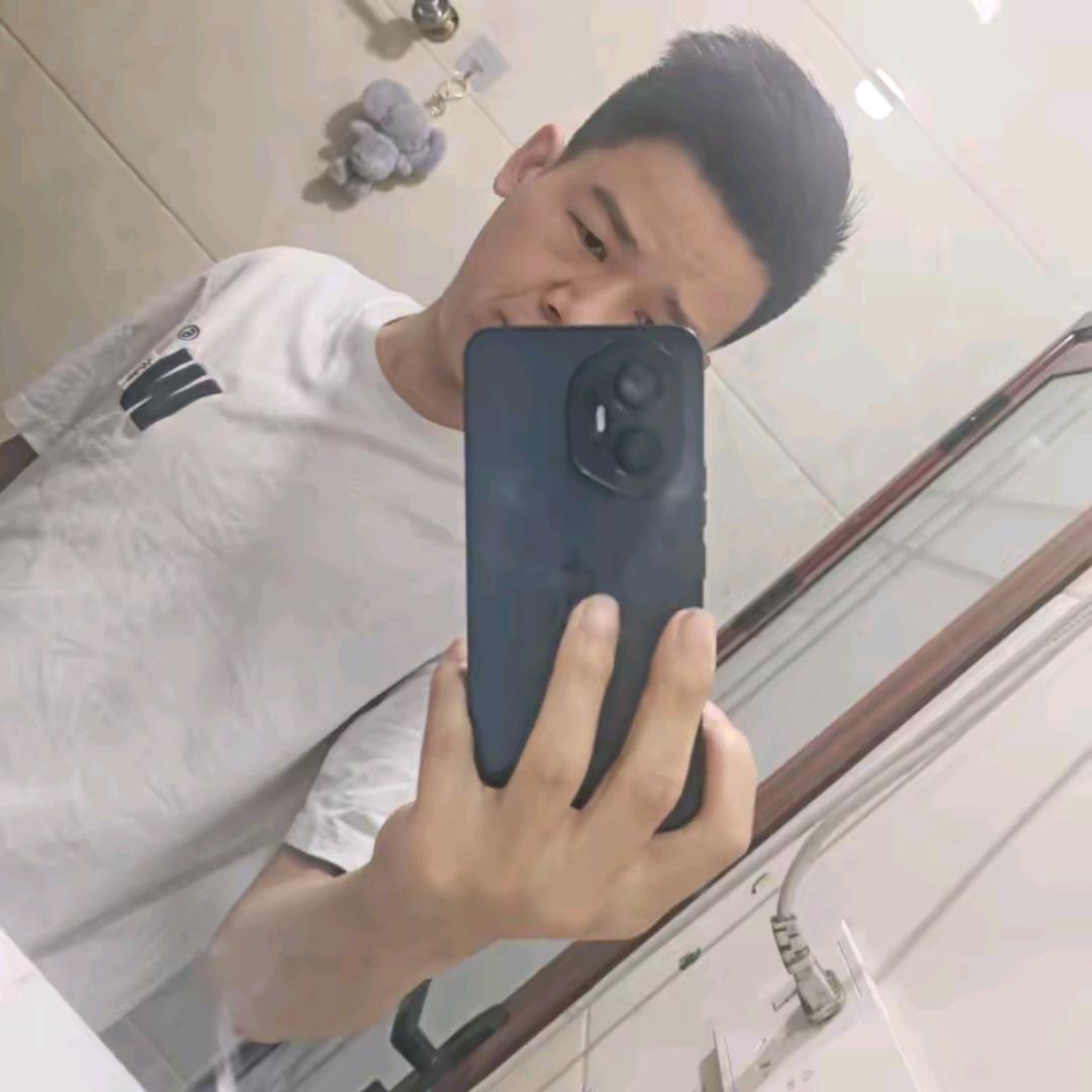 张鑫垚