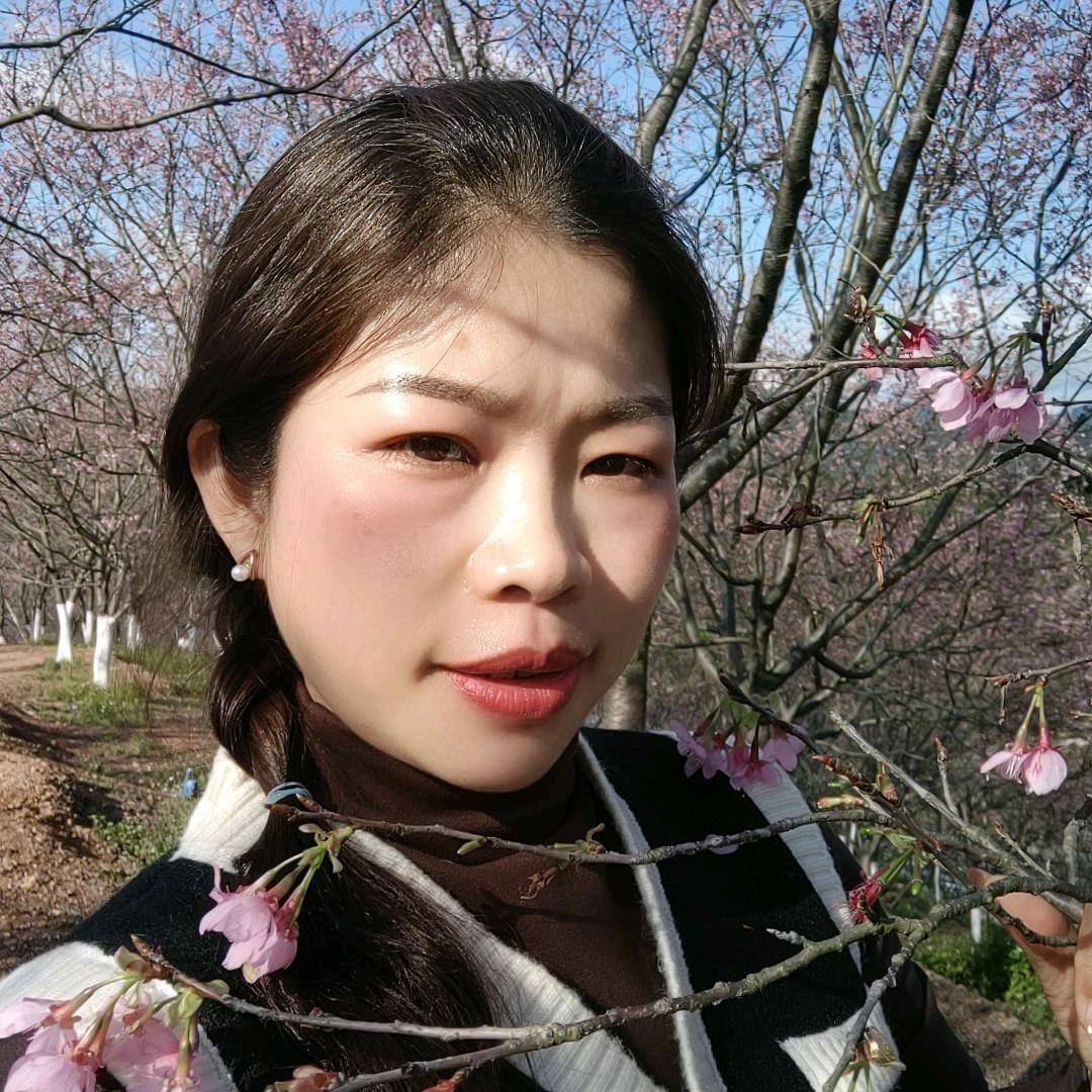 蓝俊科技业务部一一小年