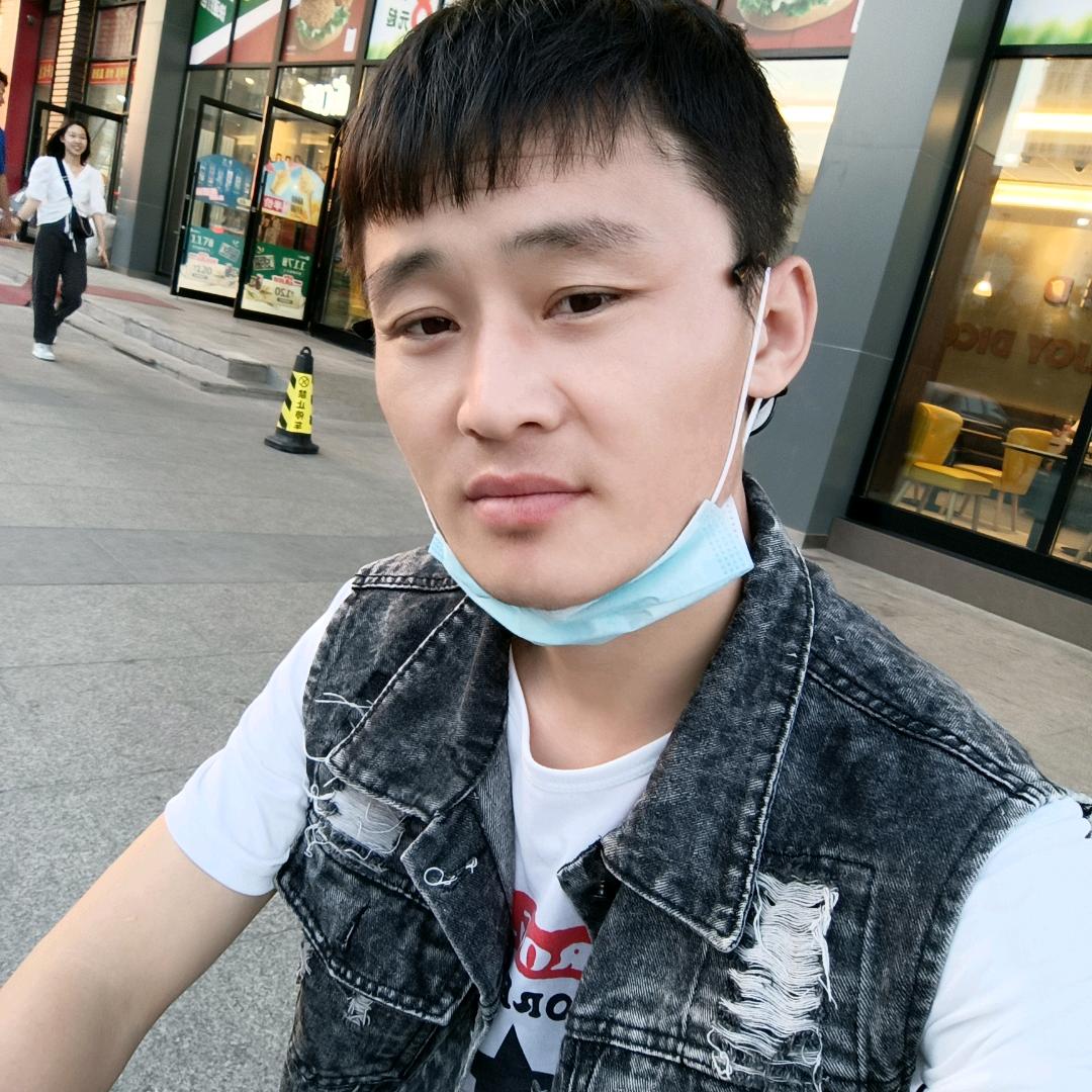 ꦿ᭄ﻬ小秋哥ꦿ᭄ﻬ