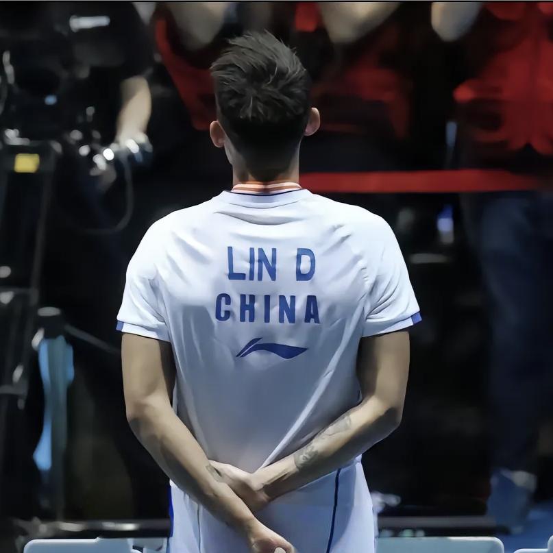 不会打球的飞飞大王🏸