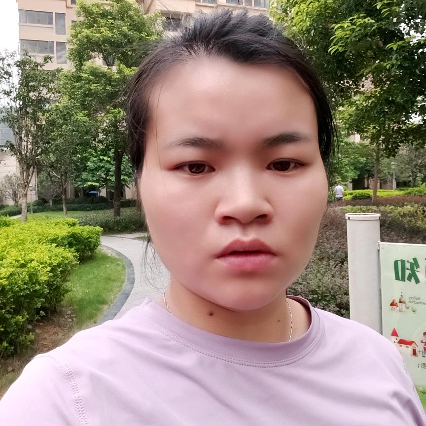 罗小燕