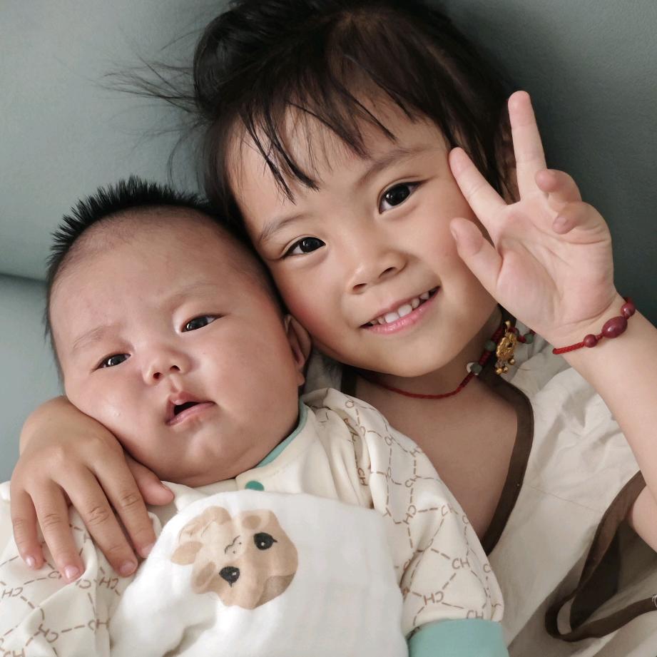 单亲妈妈，果宝，豆宝日常生活