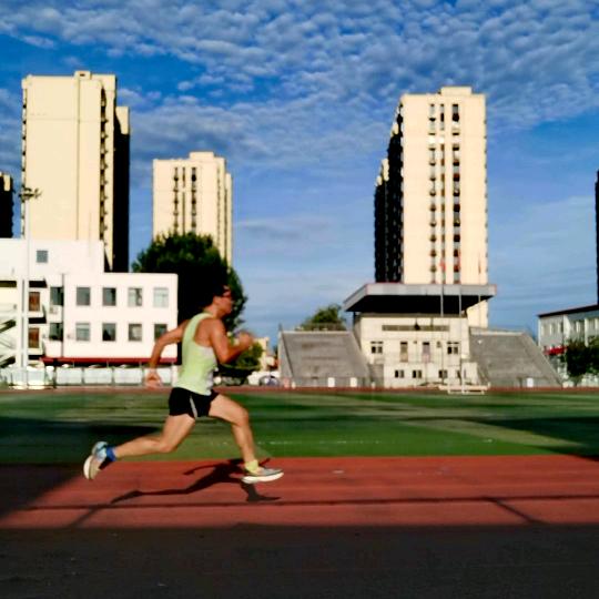 奔跑的玉米🏃🏻‍♂️