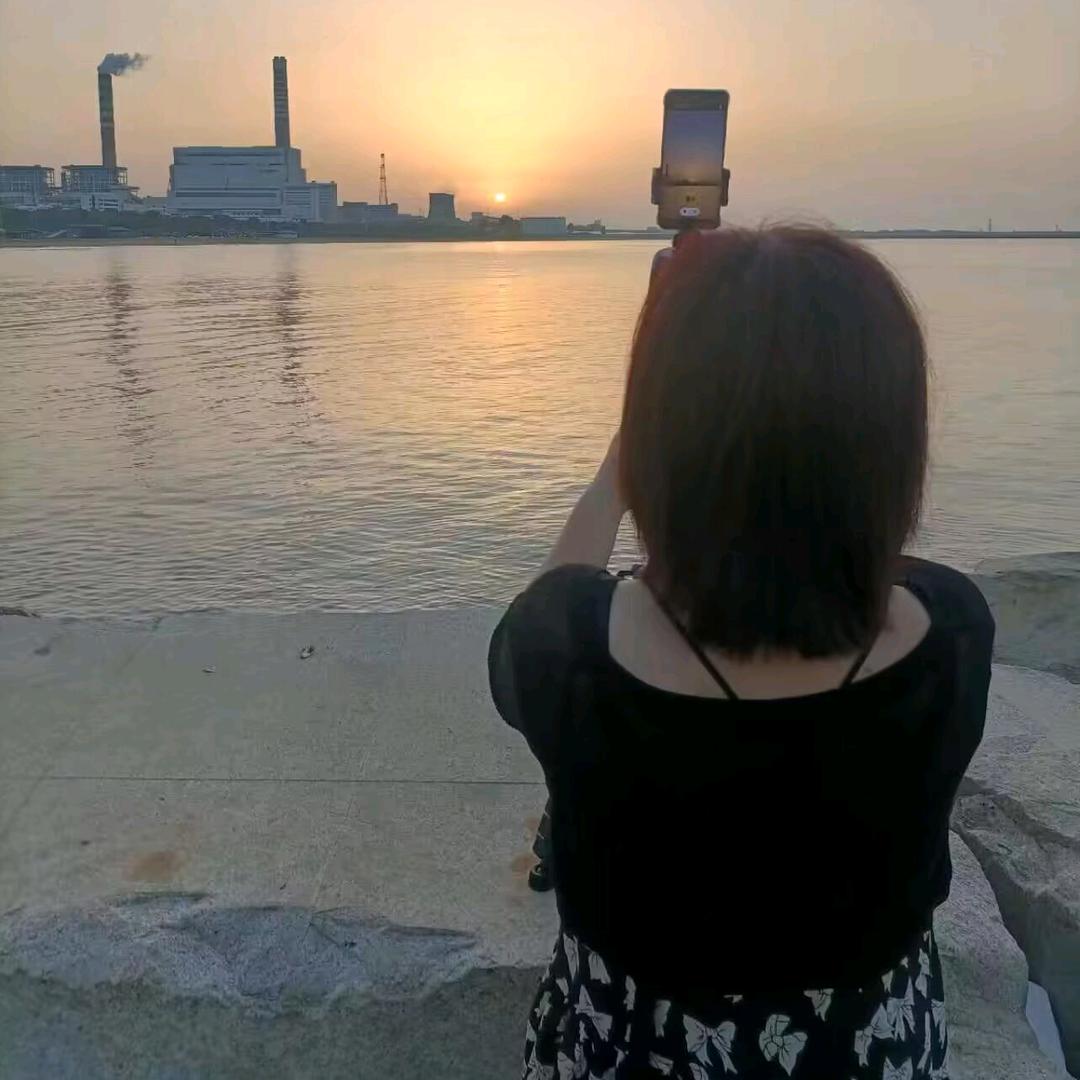 冬冬（🈲聊闲）
