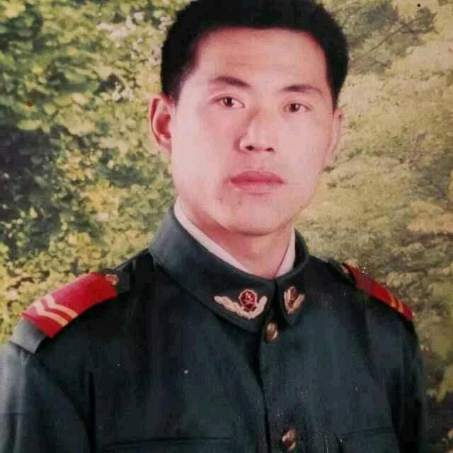 孤独的背影