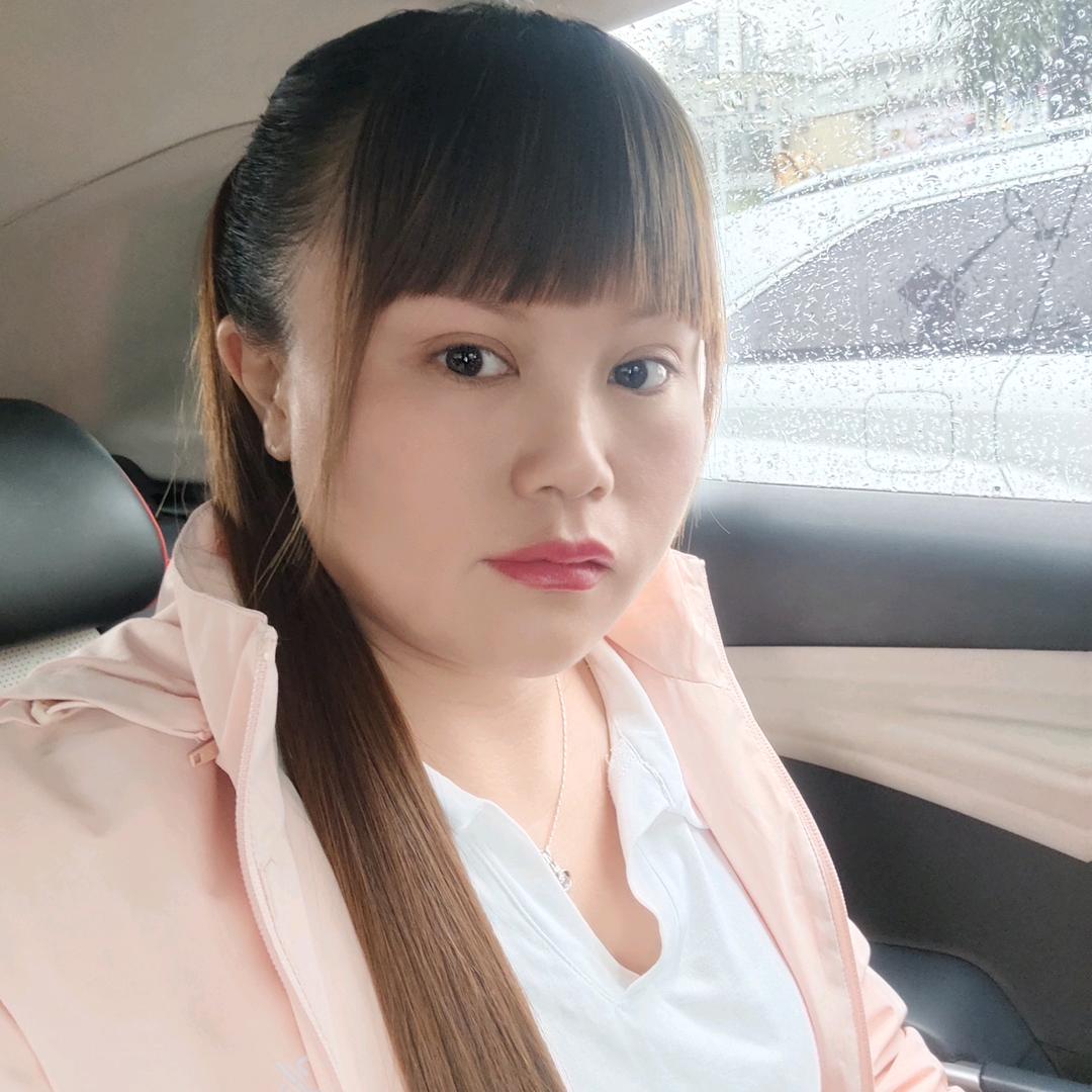 小莫莫