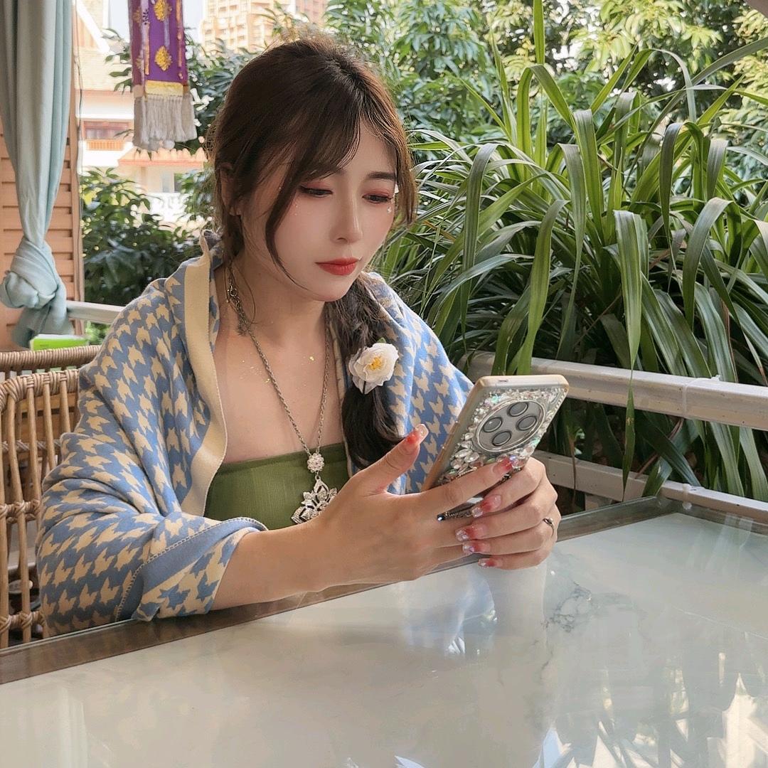 王芳💕
