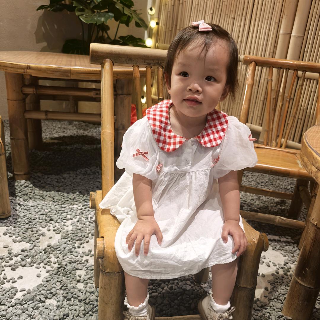 我喜欢 小蔡 丫头
