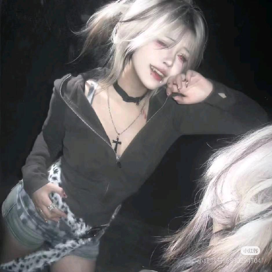皖姩-🥀