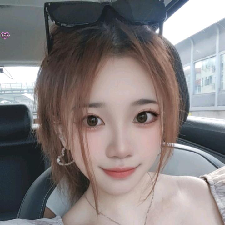 🌸精致的周周吖🌸