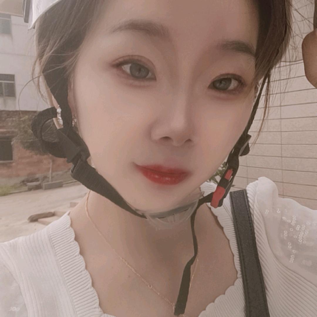 爱穿裙子的娟子👄