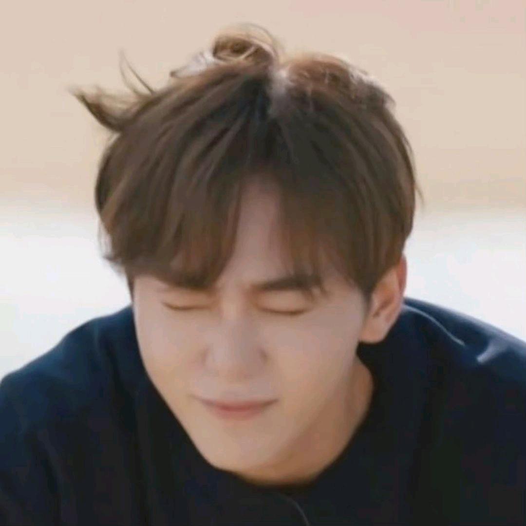 睡梦中被蹦迪的小熊猫