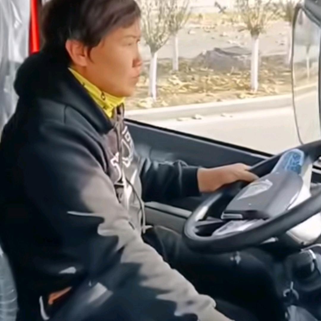 西北春丽