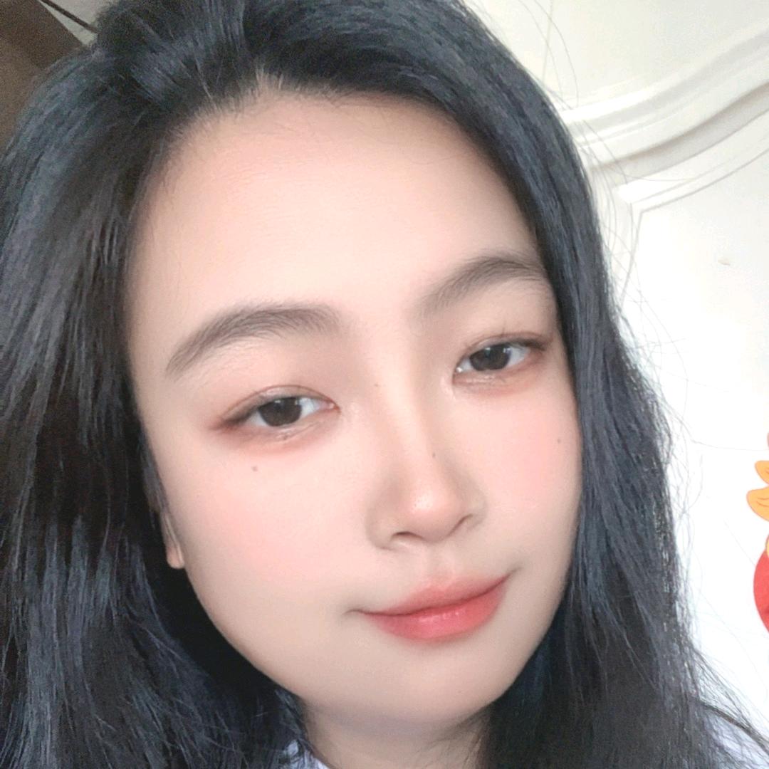 妍里穿戴甲
