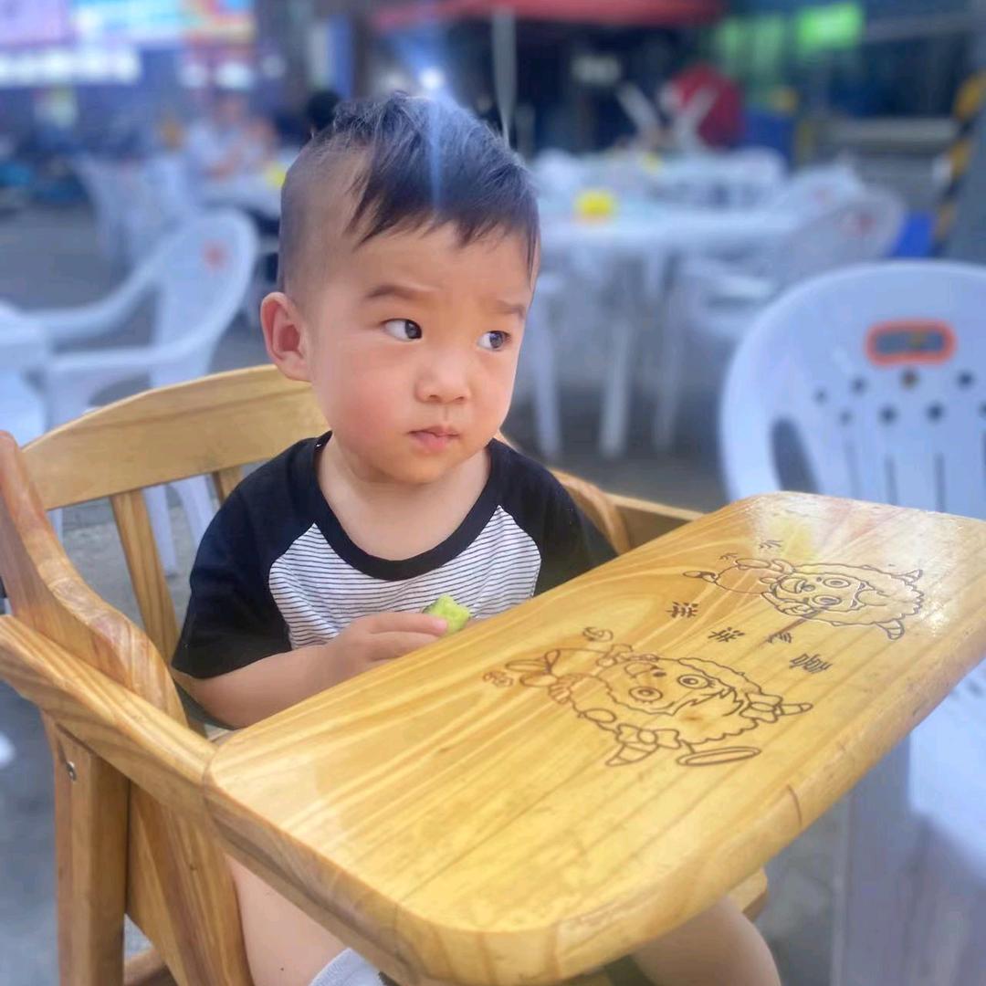 旺仔是个小孩