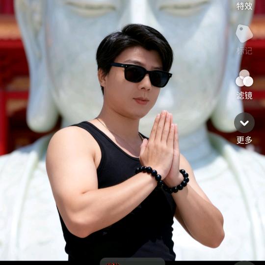 周哥