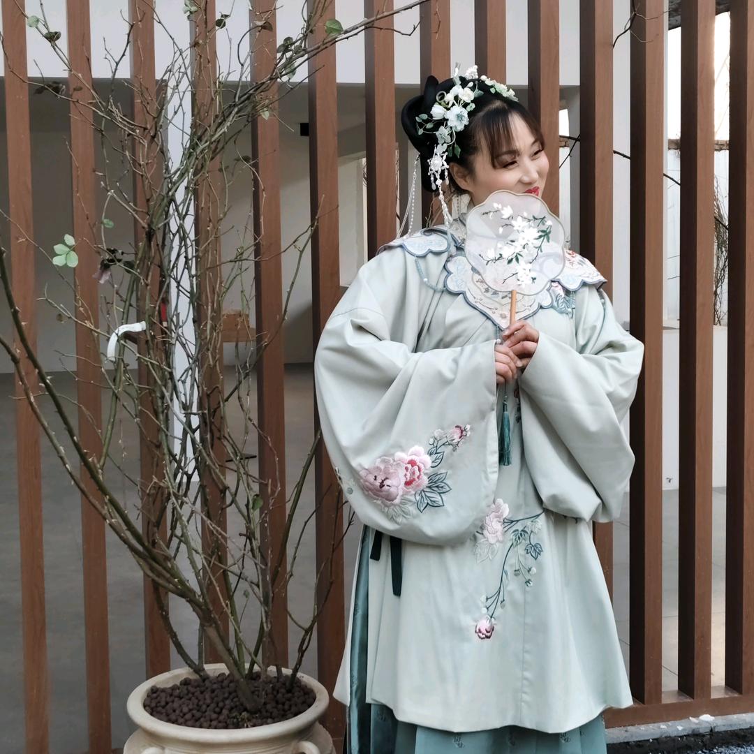 姗姗来迟的朝霞