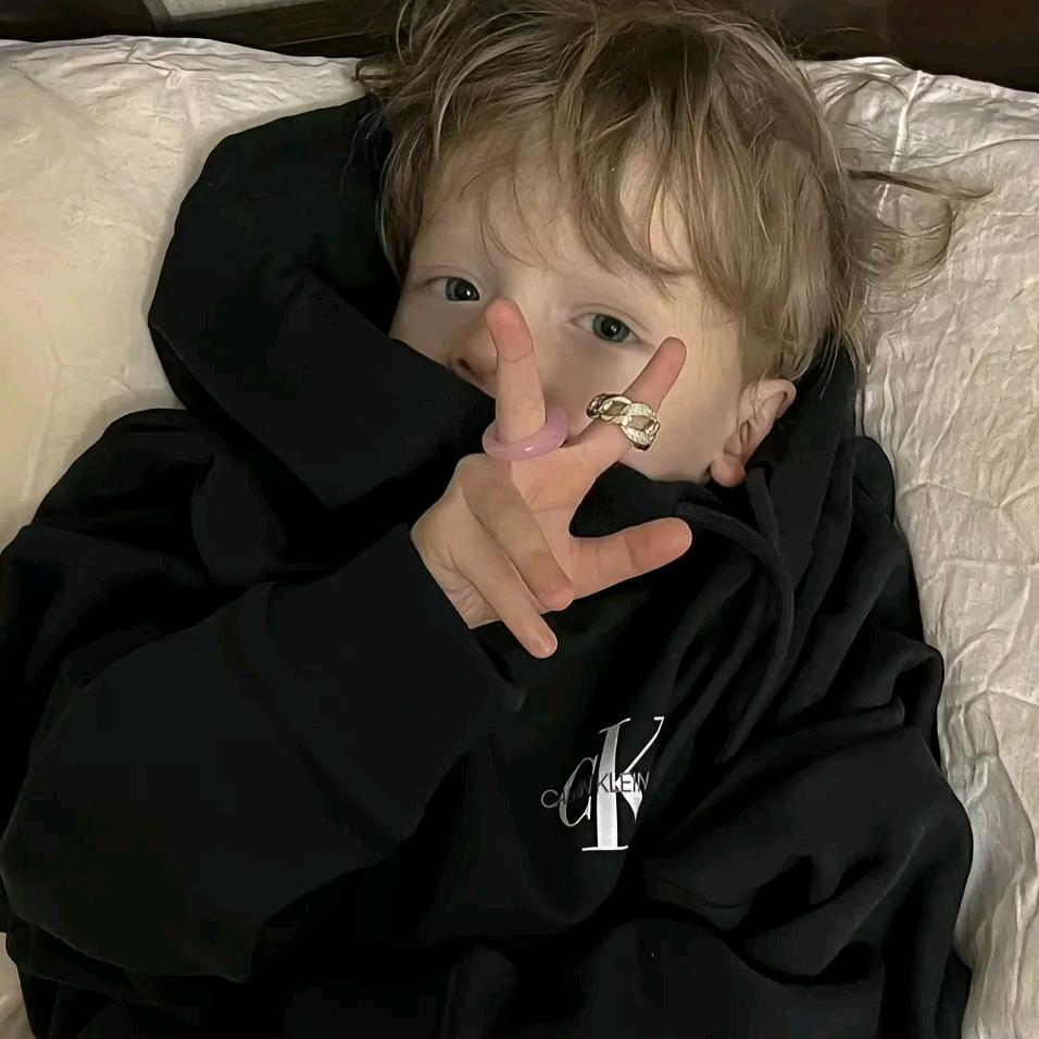 小孩怎么嘎嘣脆