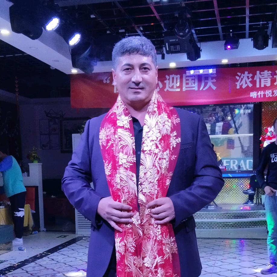 阿克陶艾山江
