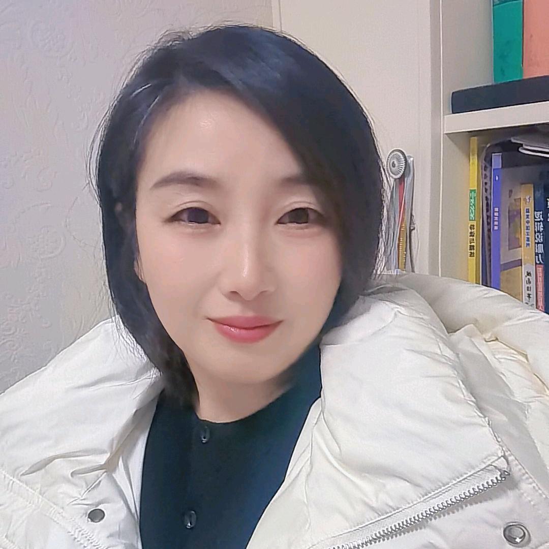 光伏 姐