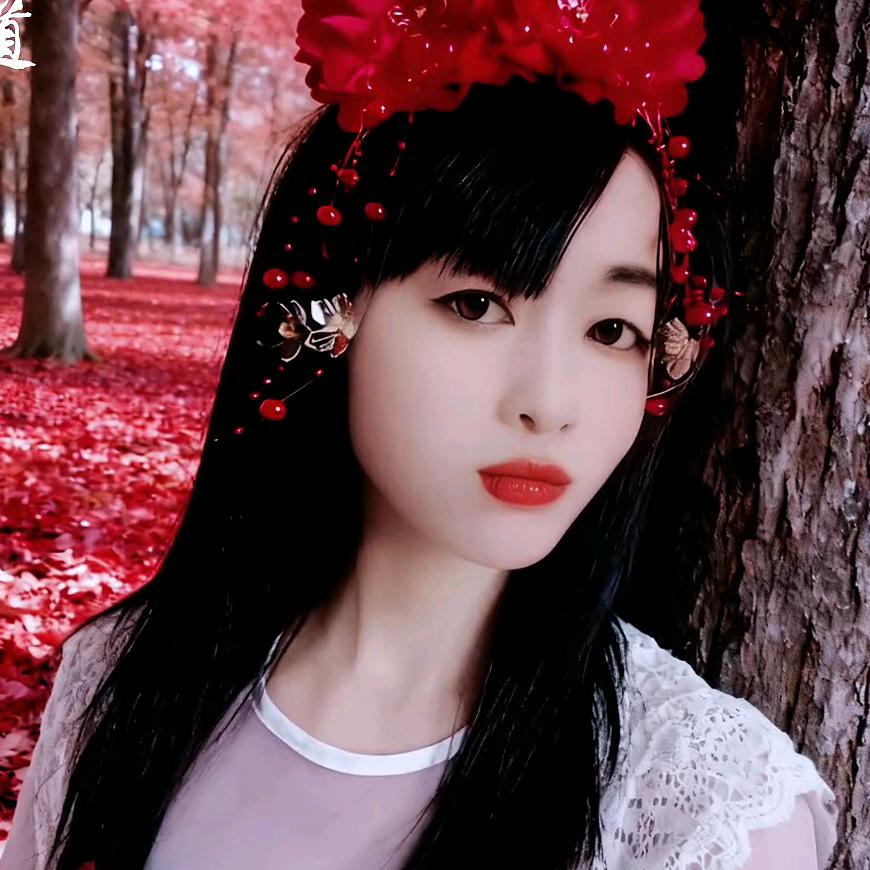 ℳঞ微笑式 ໌້ᮨ꧔ꦿ᭄悲伤💘
