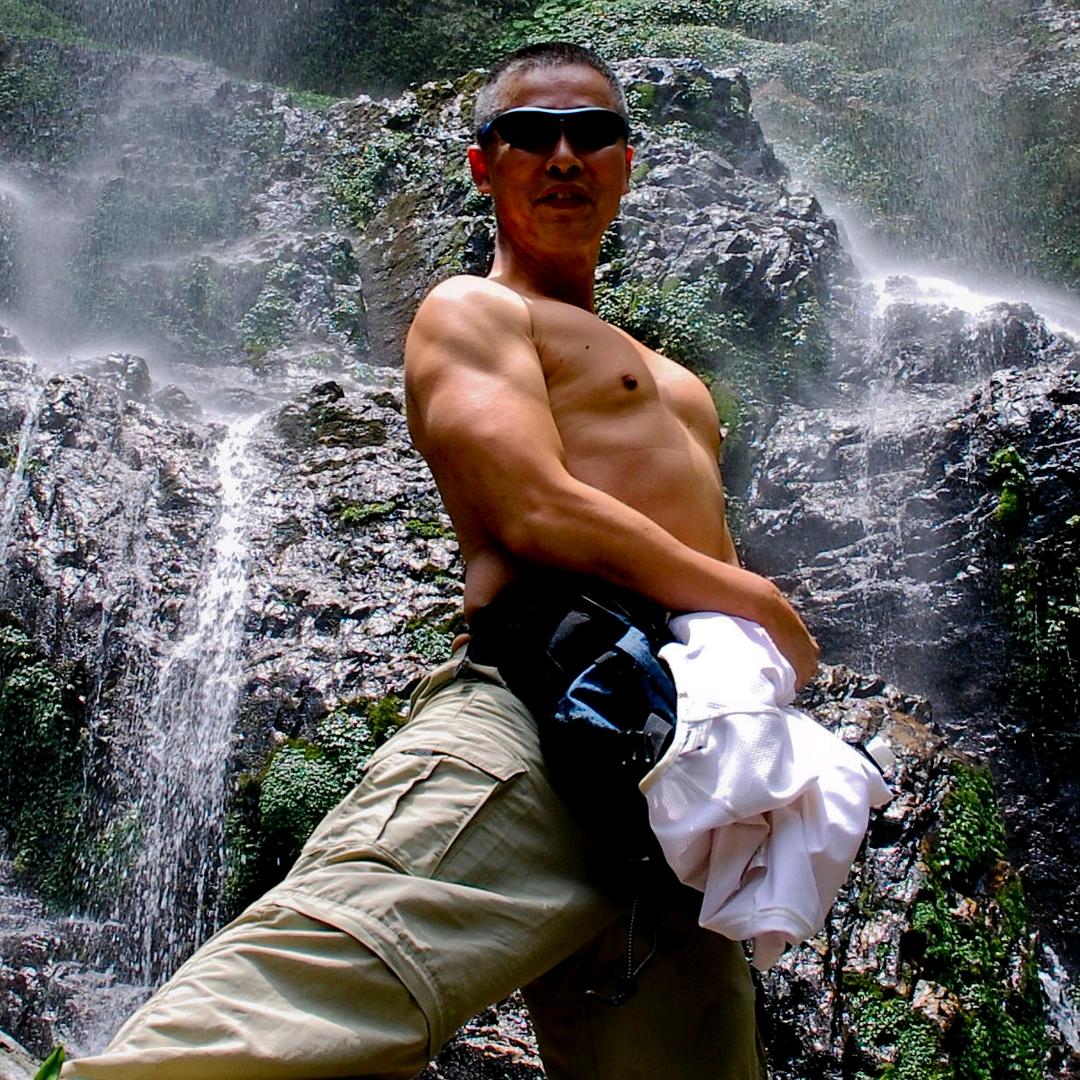 67岁自在居脱囗秀演员 谷雨