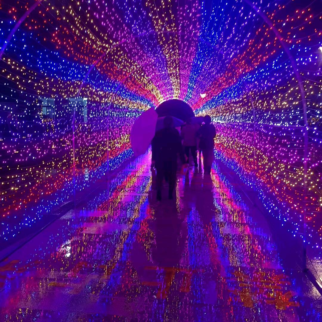 红