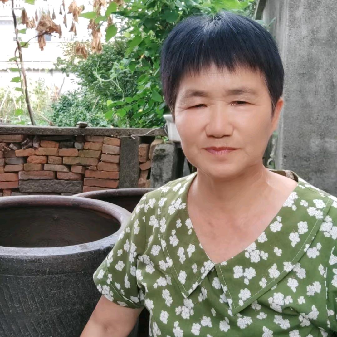 不服老的蒋姐
