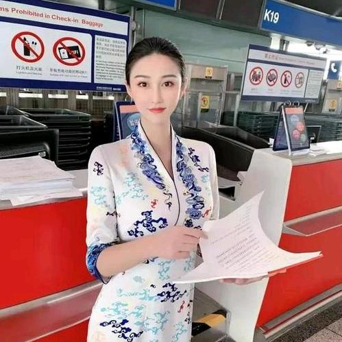 上海模特晨曦