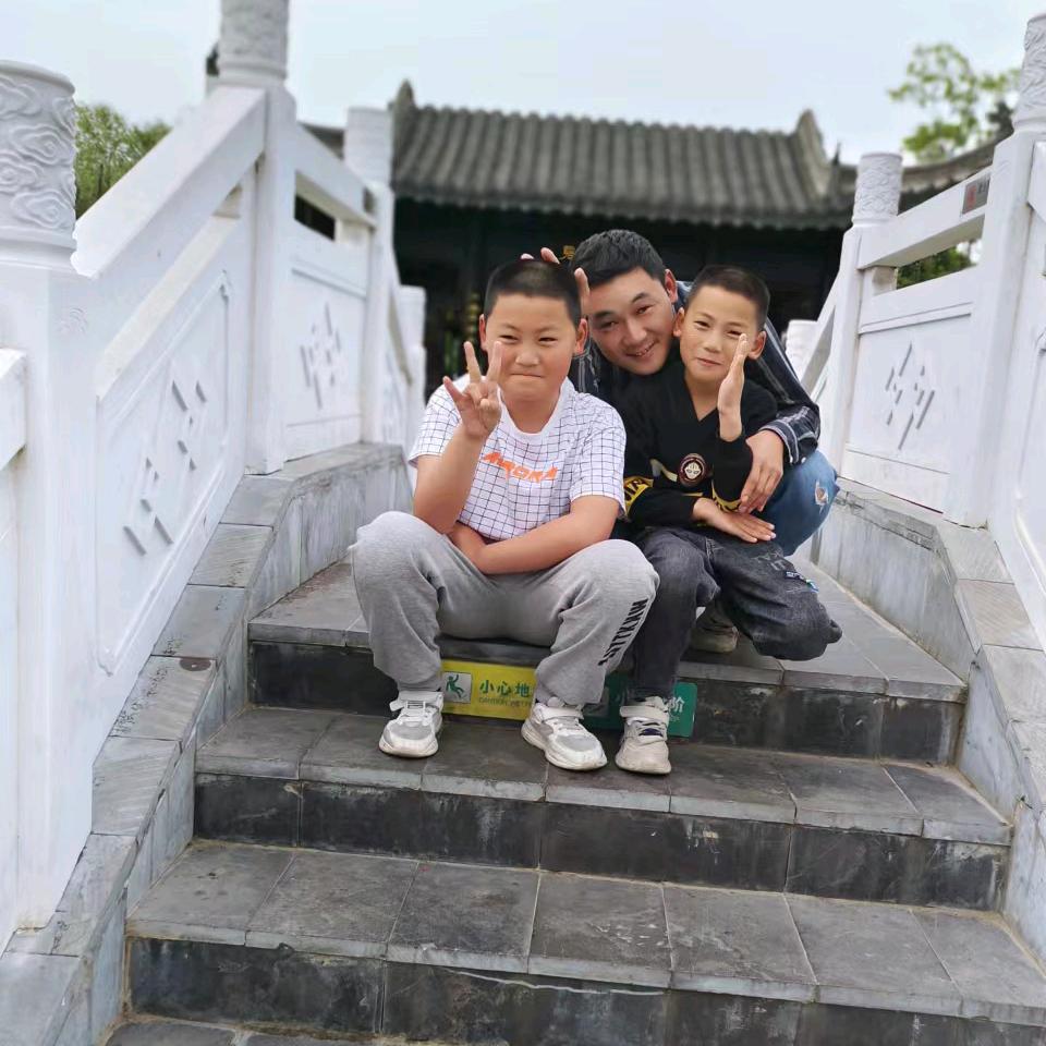 不发脾气只发财