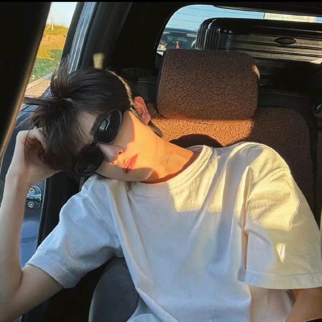 千逐🫧