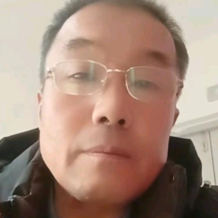 袁卫彬