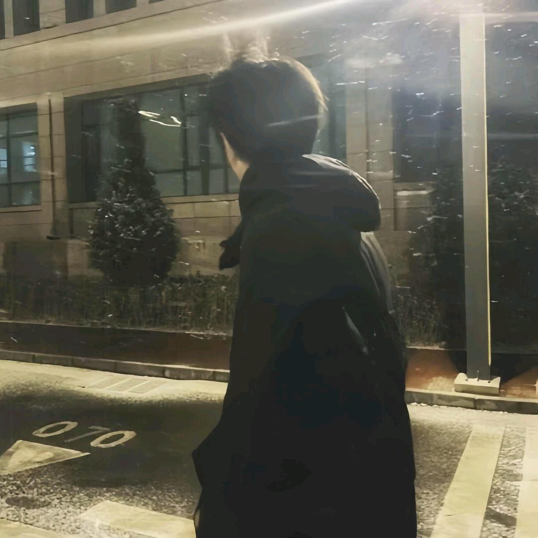 离我近点