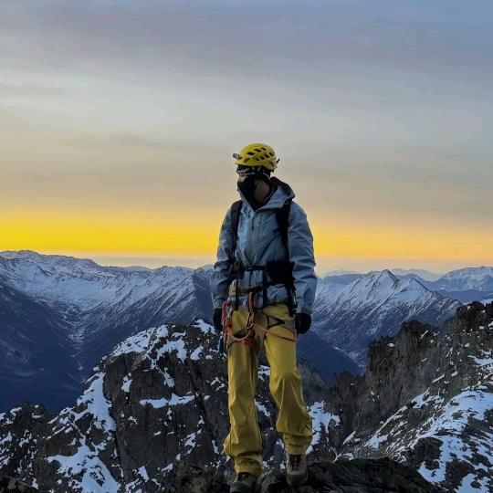 极寒羽绒外贸仓