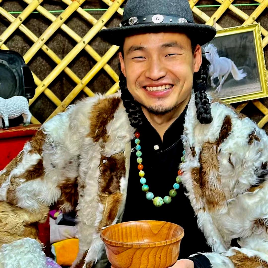 苏亚（内蒙古天然草原锡林郭勒盟）