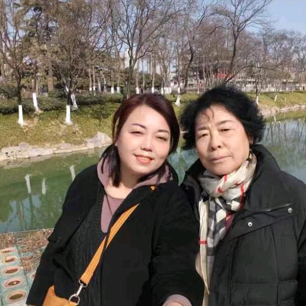 萍萍、