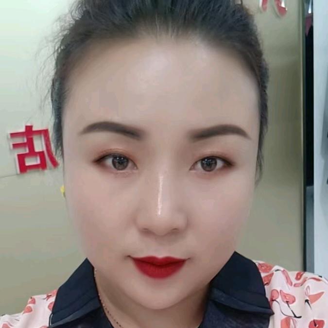 中宁集美木门杨红燕