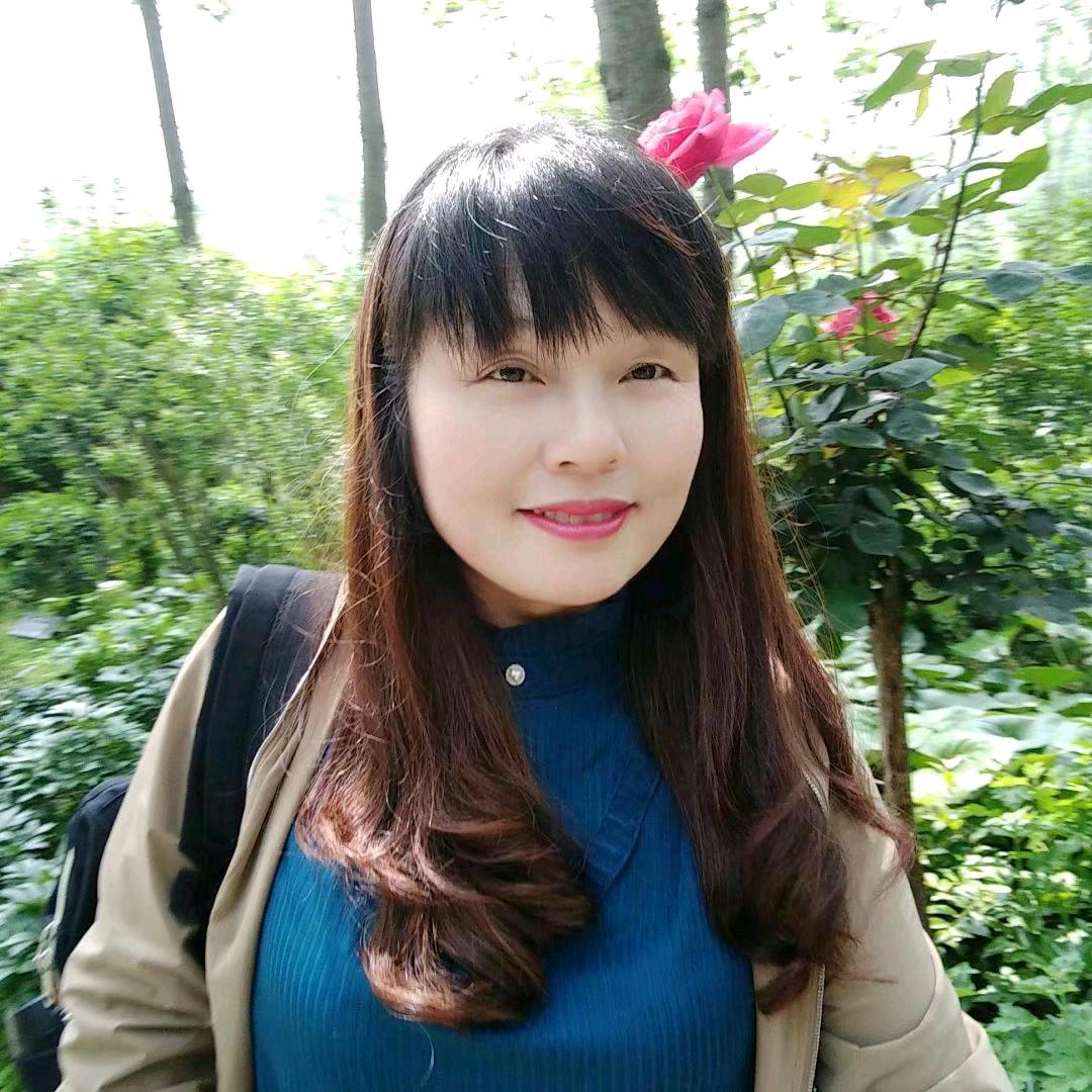 .萍水相逢