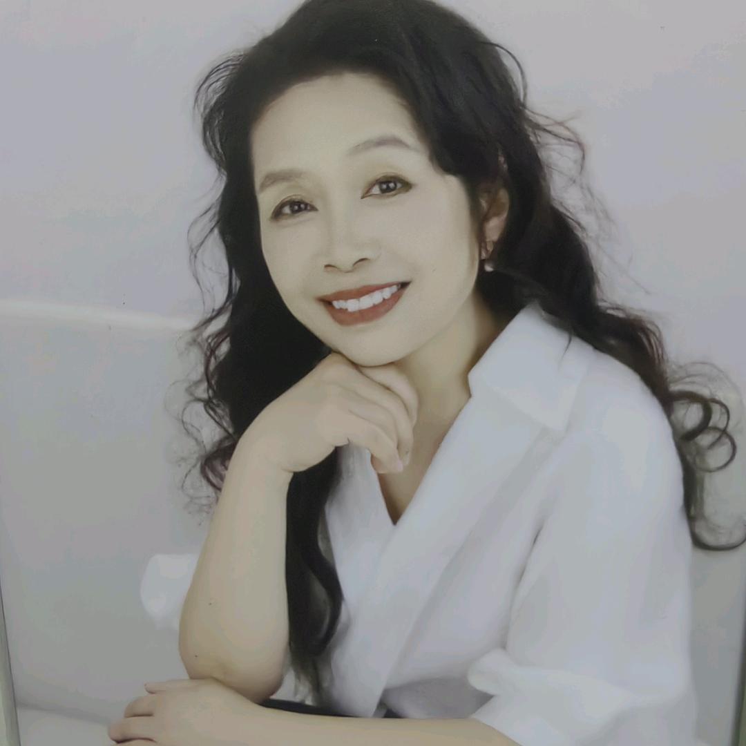 小芳下午六点十分首播