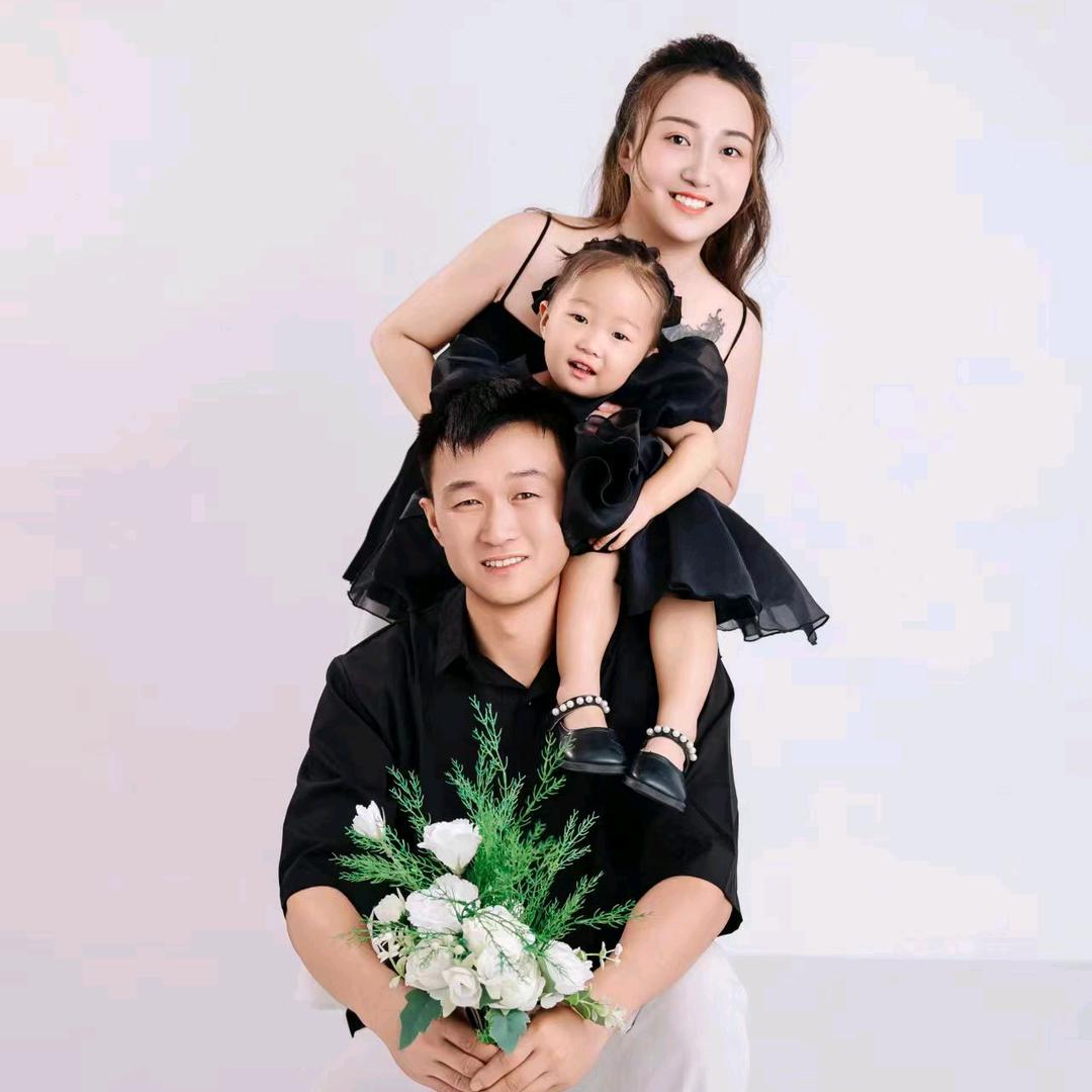 贾小姐的董先生