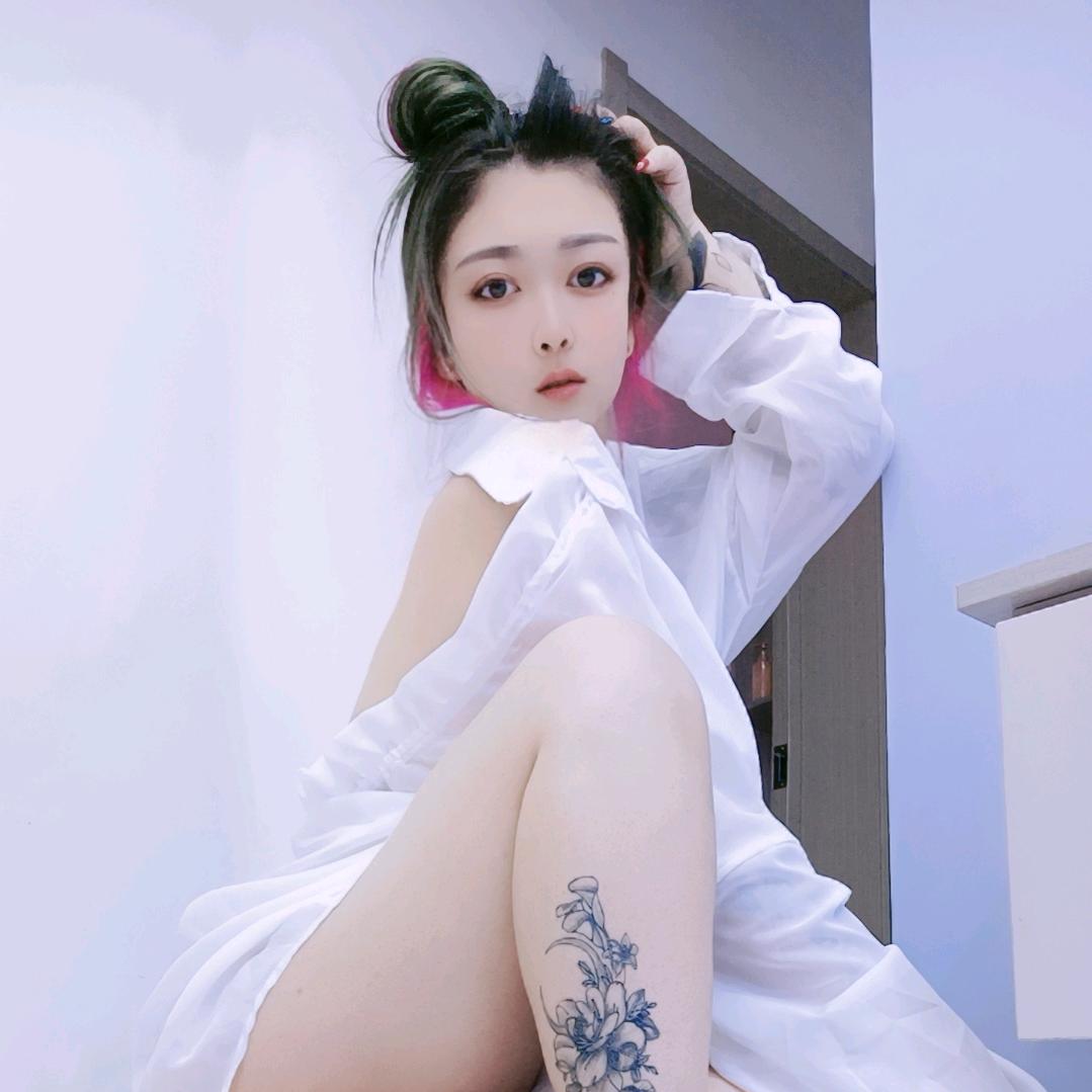 遍体鳞伤才够美.