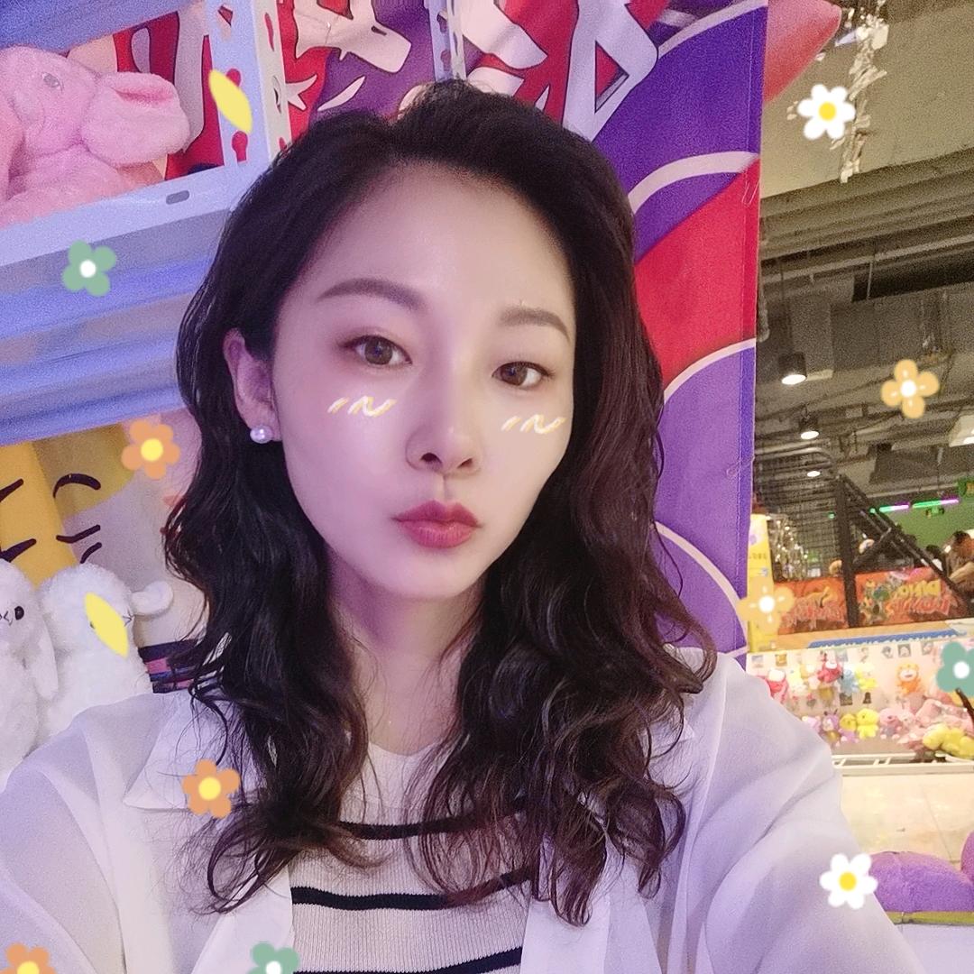 依水蓝婷