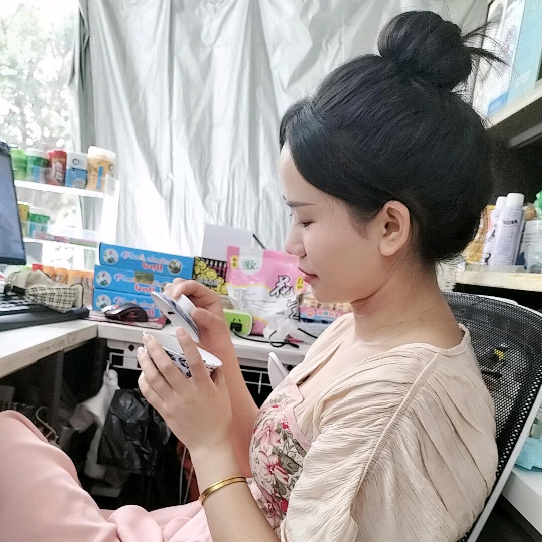 瑶瑶٩(๑^o^๑)۶