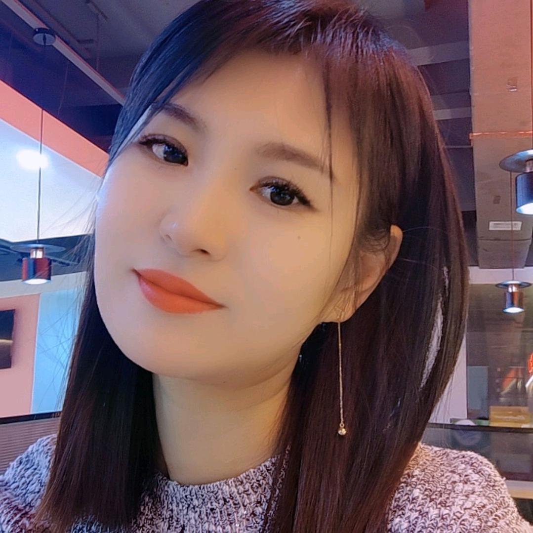 爱丽丝珠宝小姐姐