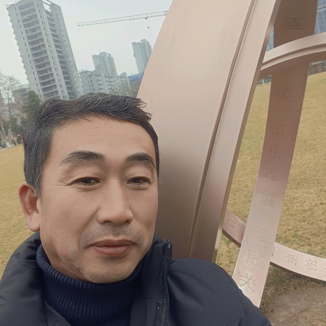 杨玉龙